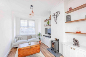 Tooting, London House with South Facing Garden, London